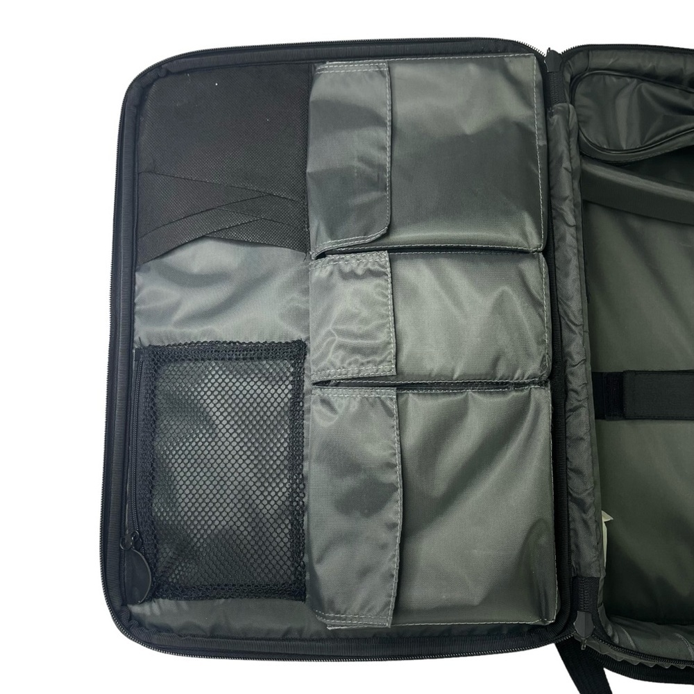 Targus Large Computer Brief Case with Shoulder Handle‎ - Picture 9 of 15
